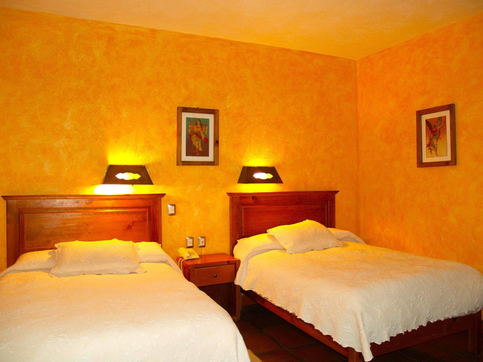 Pátzcuaro Hotel Refugio Del Angel מראה חיצוני תמונה