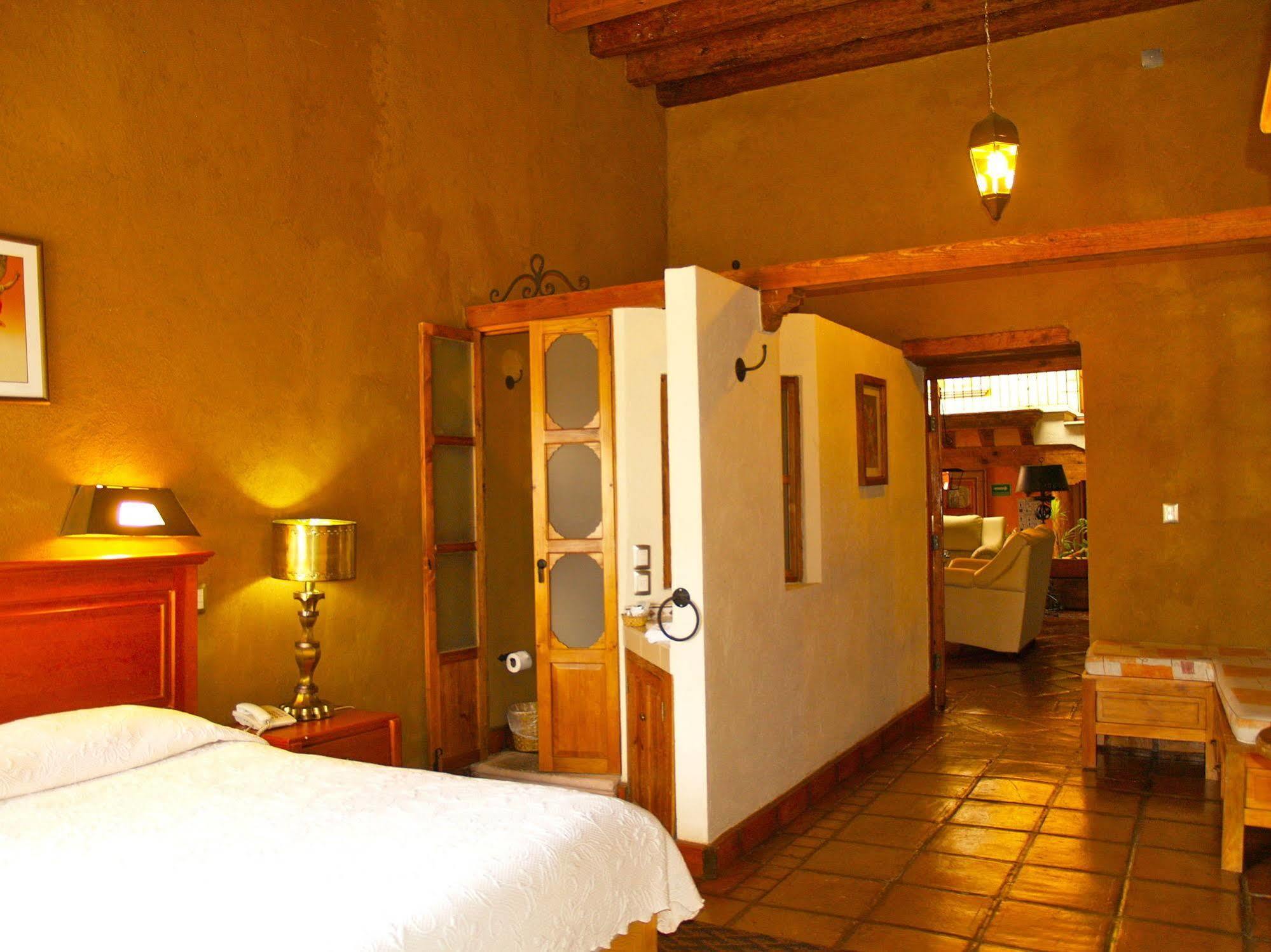 Pátzcuaro Hotel Refugio Del Angel מראה חיצוני תמונה