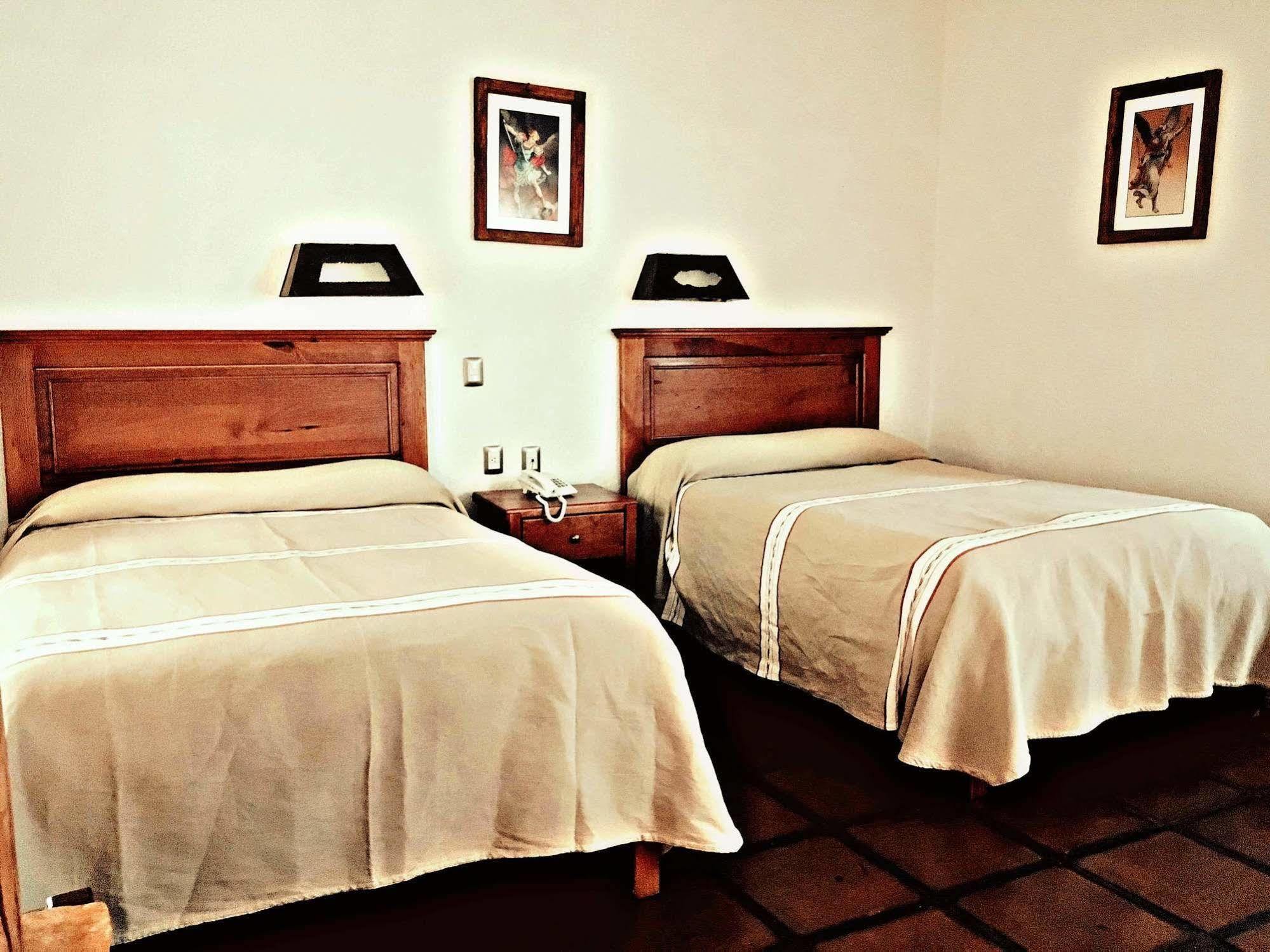 Pátzcuaro Hotel Refugio Del Angel מראה חיצוני תמונה